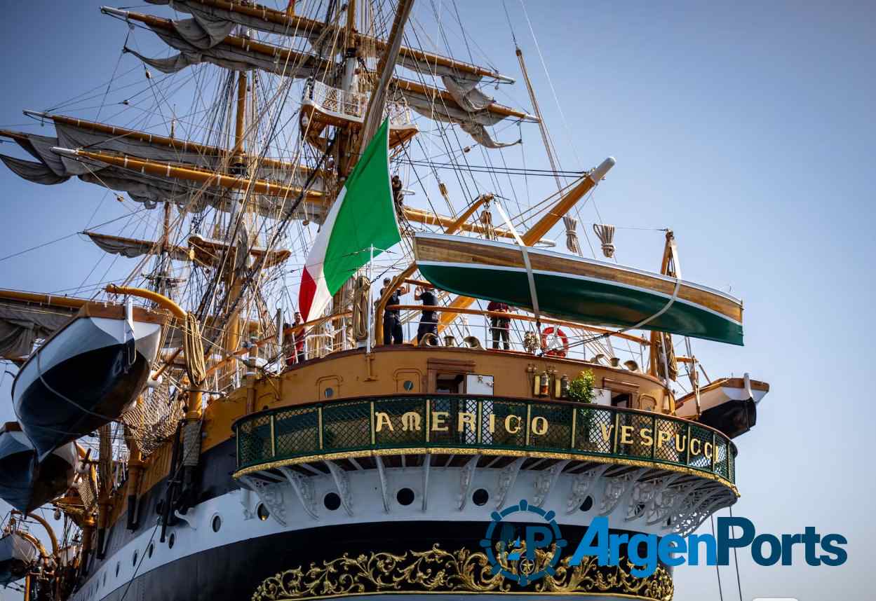 buque amerigo vespucci en buenos aires